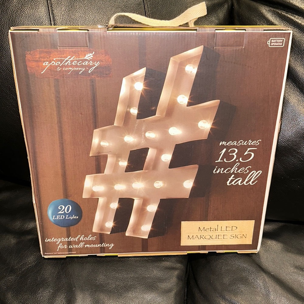 🎊BLACK FRIDAY DEAL🎊 BRAND NEW IN BOX Hashtag LED LIGHT SIGN